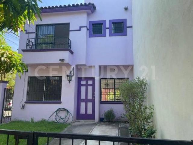 CASA EN VENTA EN ESQUINA FRACC JARDINES DEL LLANO VILLA DE ALVAREZ, COLIMA
