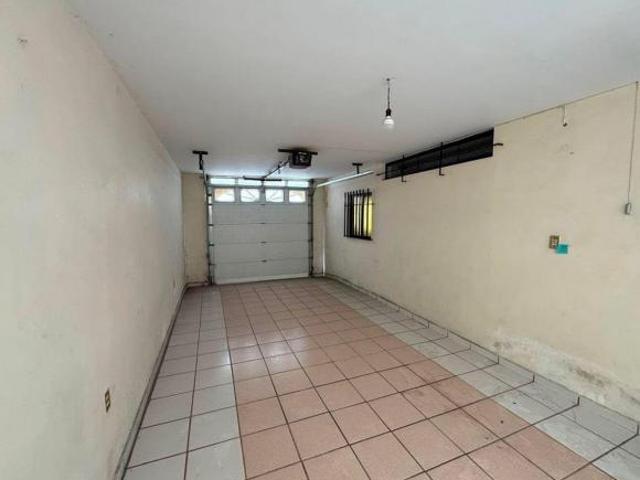 Casa en venta en esquina frente Estadio Alberto Romo Chavez Aguascalientes