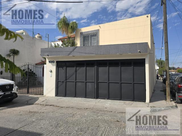 Casa EN VENTA EN ESQUINA RESIDENCIAL MORALES
