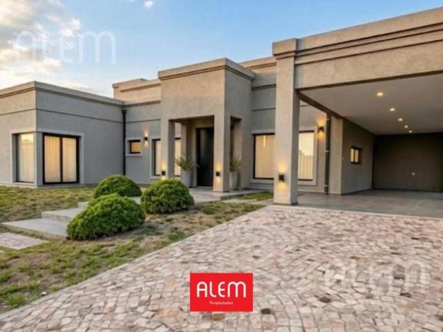 Casa en venta en Estancia Villa Maria Canning