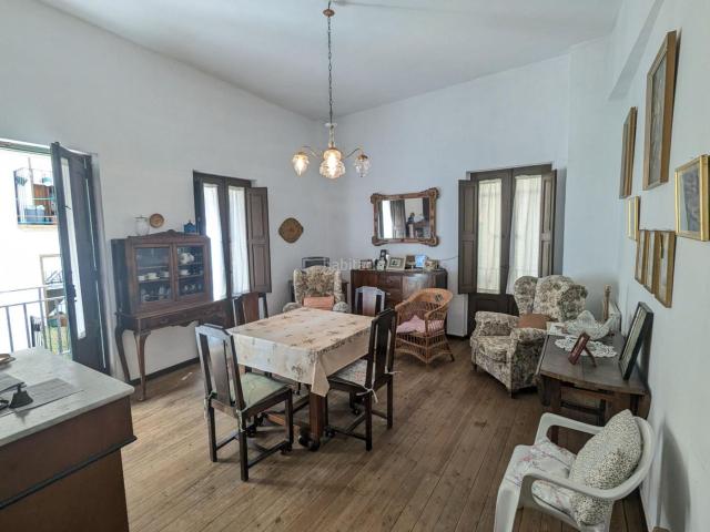 Casa en venta en Estella Lizarra. Venta de un edificio en el centro de Estella. Casas Estella.