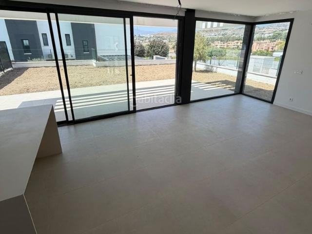 Casa en venta en Estepona, Nueva Atalaya. 3 dormitorios Villa Atalaya. Casas.