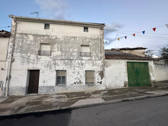 Casa en venta en Estremera. OPORTUNIDAD INMEJORABLE en ESTREMERA. Casas.