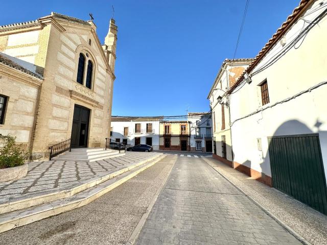 Casa en venta en Fuente de Piedra. Casa señorial con encanto en pleno corazón de Fuente de Piedra. Casas Fuente de.