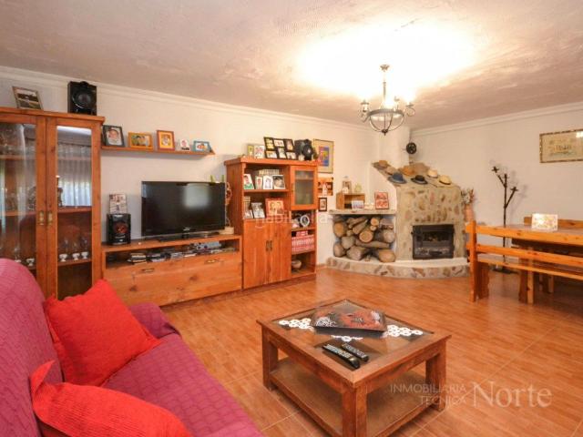 Casa en venta en Fuente el Saz de Jarama. EXCLUSIVA FINCA CON CASA EN FUENTE EL SAZ DE JARAMA. Casas Fuente el Saz de.