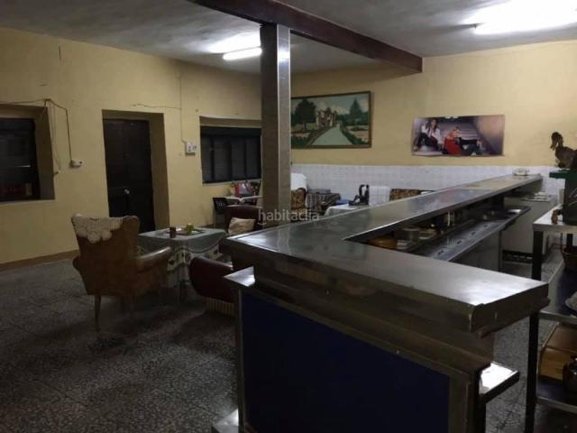 Casa en venta en Fuente Obejuna. ANTIGUO MESÓN CON COCHERA A LA VENTA. Casas Fuente.