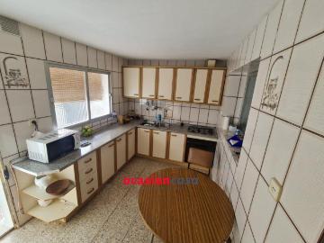 Casa en venta en Fuente Obejuna. CASA CON COCHERA Y TEJADO NUEVO A LA VENTA. Casas Fuente.