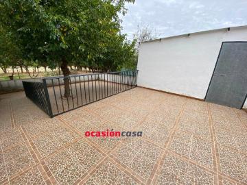 Casa en venta en Fuente Obejuna. CASA REFORMADA CON GRAN PATIO Y COCHERA. Casas Fuente.