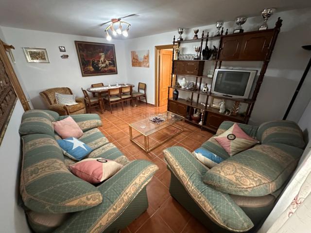 Casa en venta en Fuentenava de Jábaga. CASA EN VENTA EN NAVALÓN. Casas Fuentenava de.