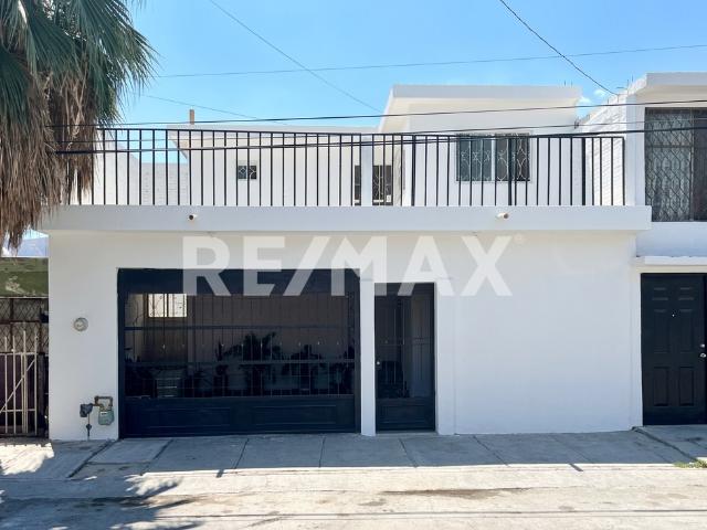 CASA EN VENTA EN FUENTES DEL SUR