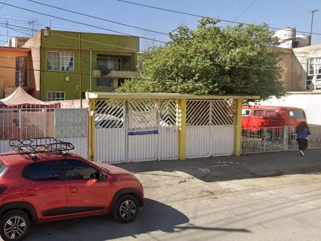 Casa en venta en Fuentes del Valle, Tultitlán, México