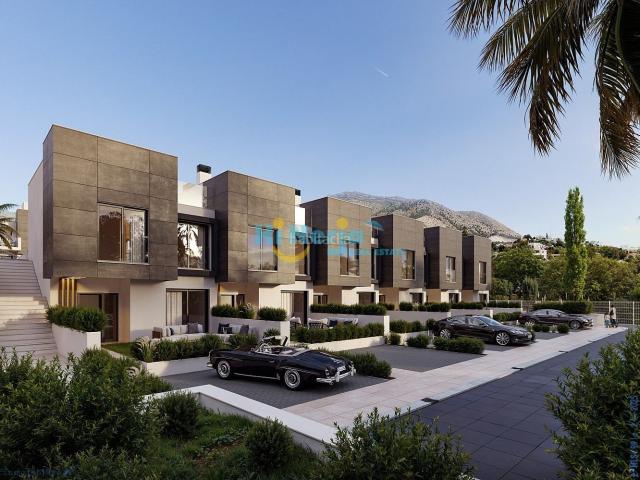 Casa en venta en Fuengirola, Centro ciudad. NUEVA PROMOCION EN FUENGIROLA. Casas.