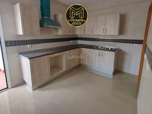 Casa en venta en Fuerte del Rey. Casa en venta en Fuerte Del Rey, 4 dormitorios. Casas Fuerte del.