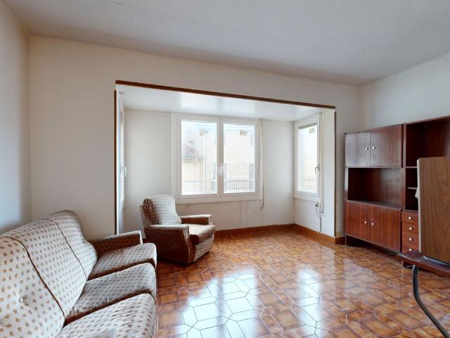 Casa en venta en Falces. CASA CON BAJERAGARAJE EN FALCES. Casas.