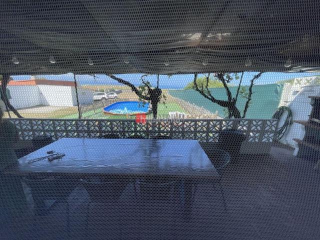 Casa en venta en Ferrol, Área Rural. Casa de planta baja con amplia finca, vistas al mar y piscina en Doniños, Ferrol. Casas.