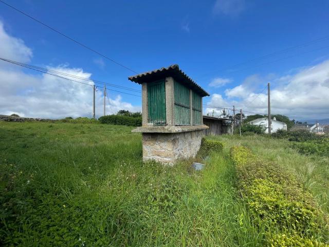 Casa en venta en Ferrol, Área Rural. SE VENDE CASA DE PIEDRA PARA RESTAURAR EN BRIÓN VISTAS PANORÁMICAS. Casas.