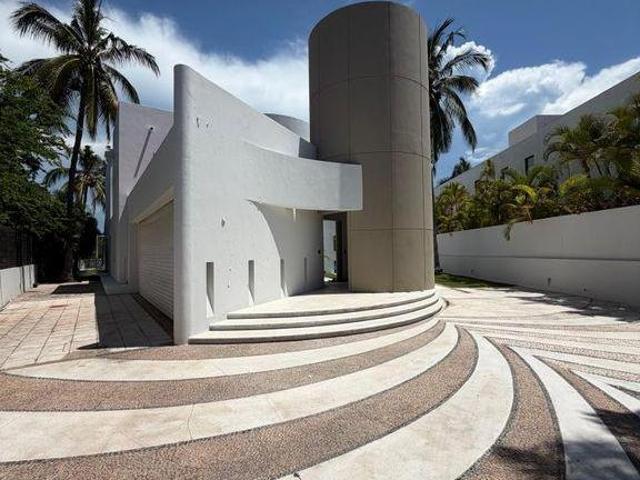 Casa en Venta en Flamingos, Nuevo Vallarta, con Muelle