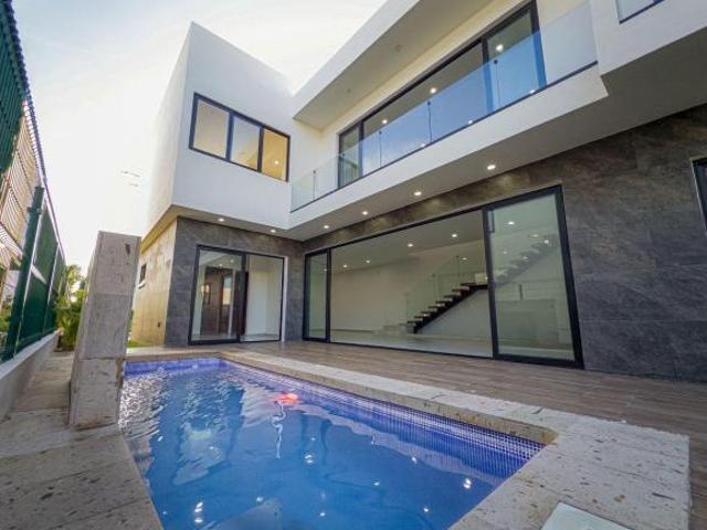 Casa en venta en Flamingos Residencial: lujo y seguridad para disfrutarse cada día