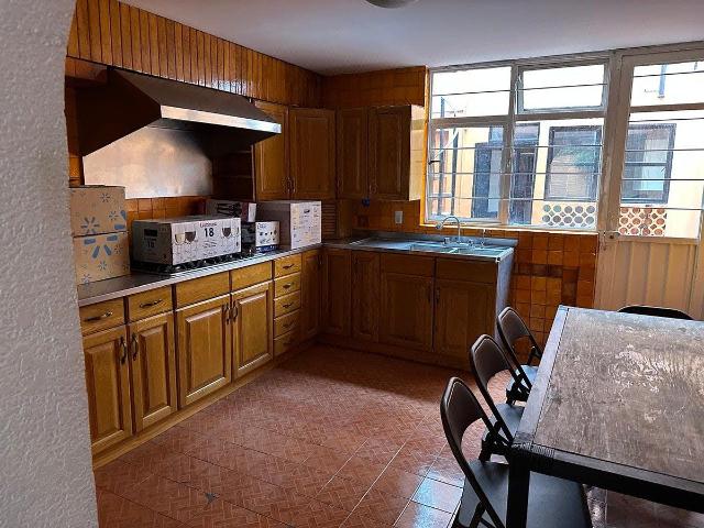 Casa en Venta en Florida | 4 Recámaras + Jardín + 3 Autos