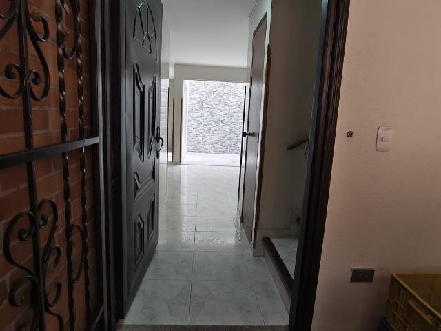 Casa En Venta En Floridablanca En Versalles V383213