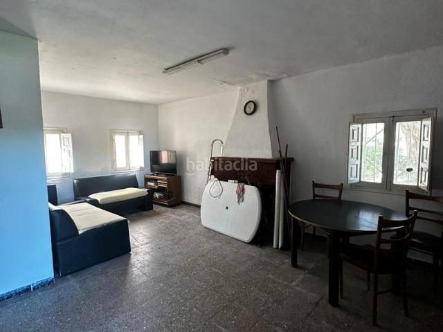 Casa en venta en Fogars de la Selva. Casa con gran parcela de 1.208 m2 en Fogars de la Selva 3 habitaciones Para reformar FINANCIACIÓN HASTA EL 100. Casas Fogars de la.