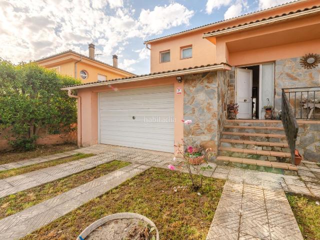Casa en venta en Fontcoberta. Casas.