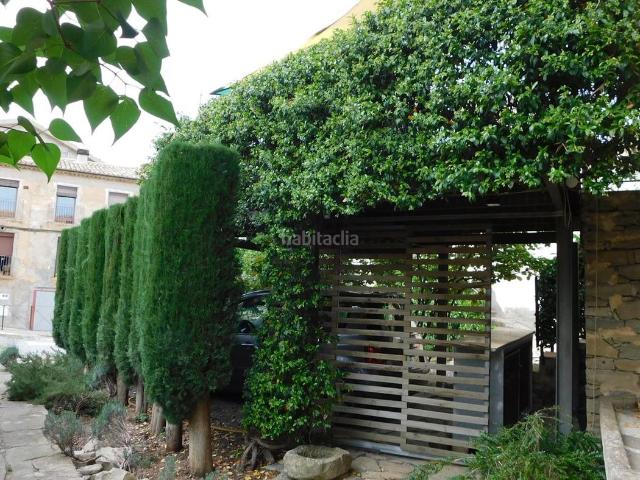 Casa en venta en Foradada. CASA CON RESTAURANTE RURAL. Casas.