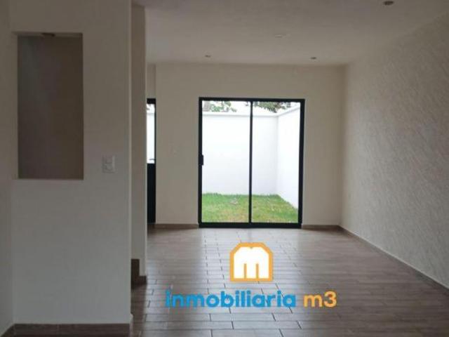 Casa en Venta en Fortín en Fracc. Los Encinos