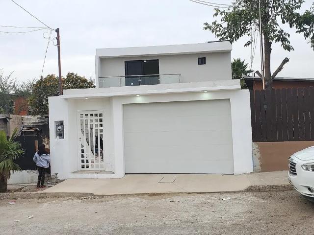 Casa en venta en Francisco Villa, Tijuana, Baja California