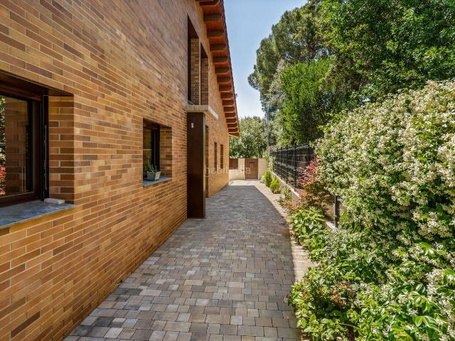 Casa en venta en Franqueses del Vallès Les. Vivienda Premium con privacidad, naturaleza y alta calidad constructiva cerca de Barcelona. Casas Franqueses del Vallès.