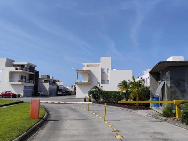Casa en venta en Frac. Graciano Sánchez