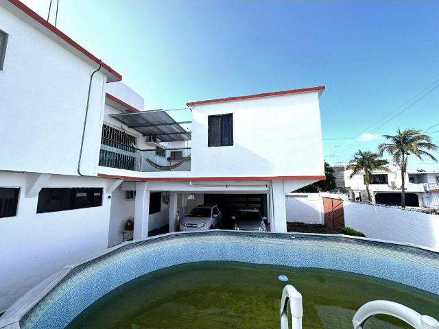 Casa en venta en Frac. Floresta