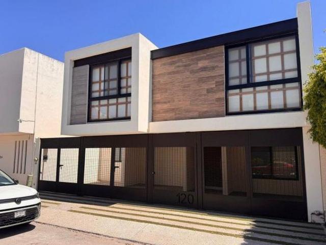 CASA EN VENTA EN FRACC. MIXTO LA LOMA