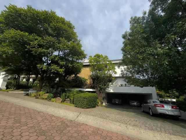 Casa en venta en Fracc Atlas Colomos, Zapopan, Jalisco