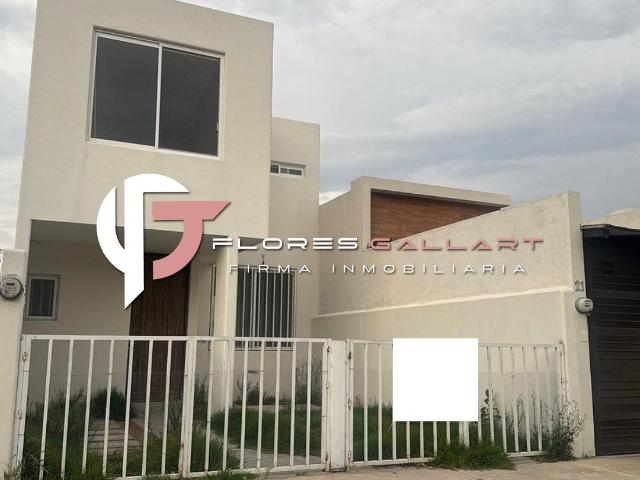 Casa en Venta en Fracc. Abondanza al Norte de la Ciudad P