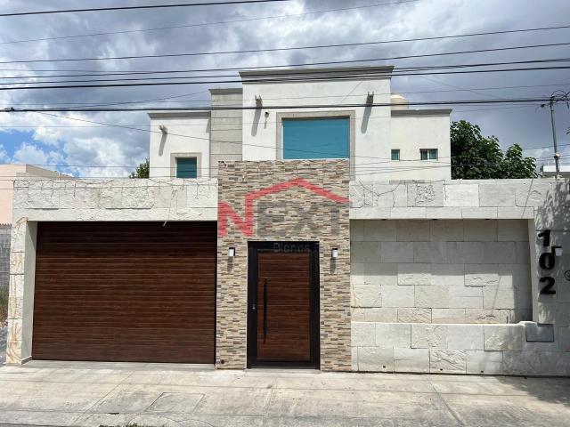 Casa en Venta en Fracc. Del Valle, Ramos Arizpe! ? 229.78 m? de construcci?n ? 199.50 m? de terreno