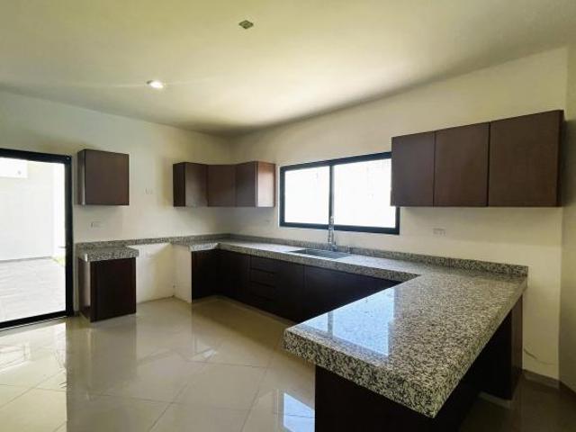 Casa en venta en Fracc. El Country, Villahermosa, Tabasco