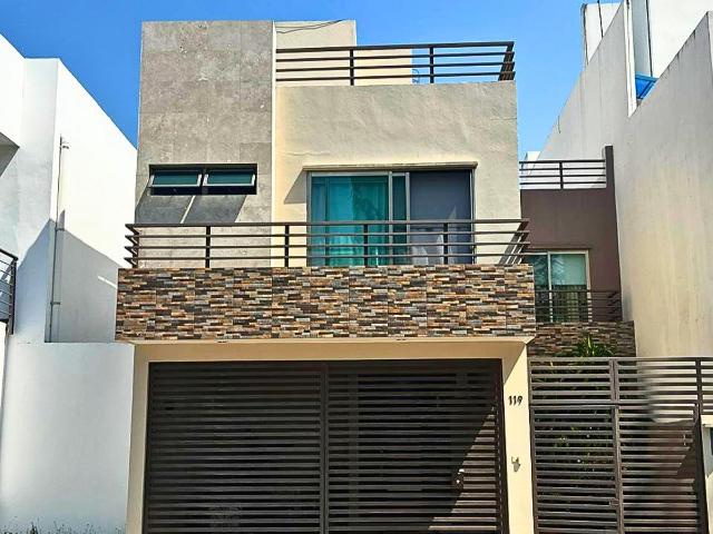 Casa en venta en Fracc. El Country, Villahermosa, Tabasco