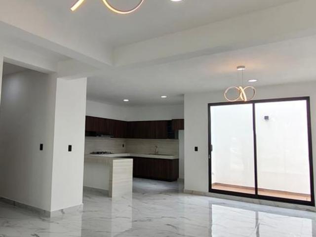 CASA EN VENTA EN FRACC. EL DIAMANTE, TUXTLA GUTIÉRREZ, CHIAPAS