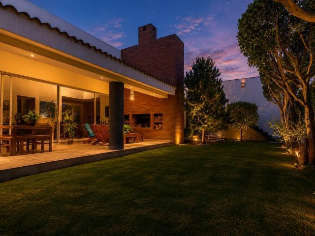 Casa en venta en fracc El Lucero, Puebla amplio jardin