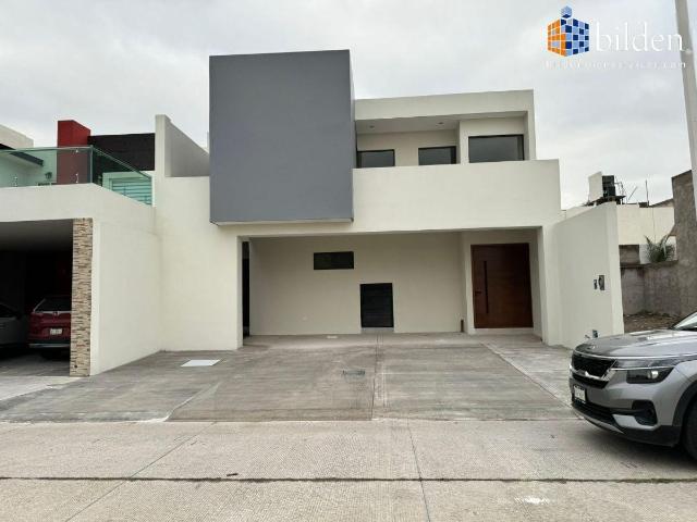 Casa en Venta en Fracc. El Lago Residencial Durango