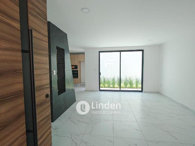 CASA EN VENTA EN FRACC. EL SUSPIRO, ZONA CUAUTLANCINGO, PUEBLA