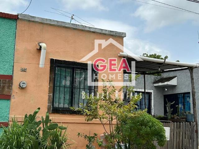 CASA EN VENTA EN FRACC. JARDINES DEL CAMPESTRE CD VALLES SLP