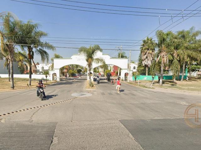 Casa en Venta en Fracc. Jardines Del Ed?n a 25 min. del Aeropuerto Internacional de Guadalajara