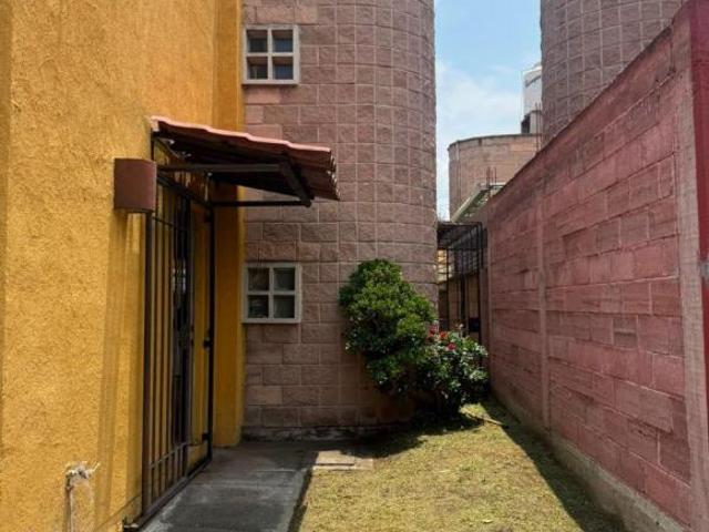 CASA EN VENTA EN FRACC. LAS PALMAS II EN IXTAPALUCA, EDO DE MEXICO
