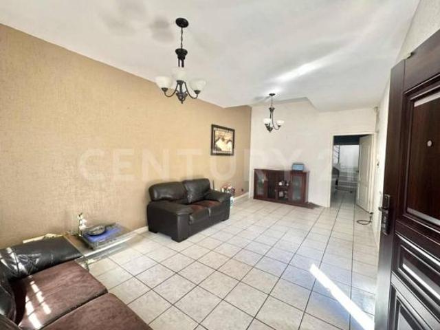 CASA EN VENTA EN FRACC. LOS ARROYOS, CHIHUAHUA