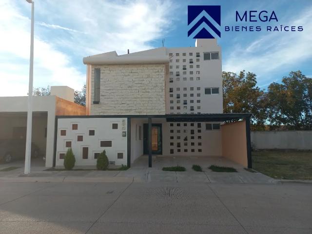 Casa en Venta en Fracc. Los Nogales Residencial Durango