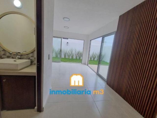 ¡Casa en venta en Fracc. Los Pinos! Ubicada en FORTIN