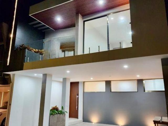Casa en venta en Fracc. Paseo de la Reina Diseño interior 100% exclusivo