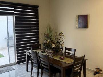 CASA EN VENTA EN FRACC. PORTAL DE ARAGÓN